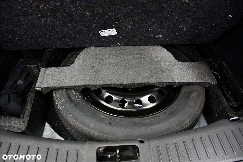 Ford Kuga 2.0 TDCi 4x4 Titanium - 24