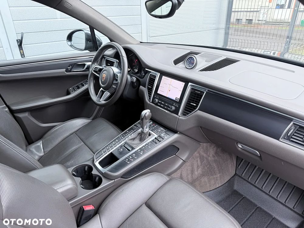 Porsche Macan - 14