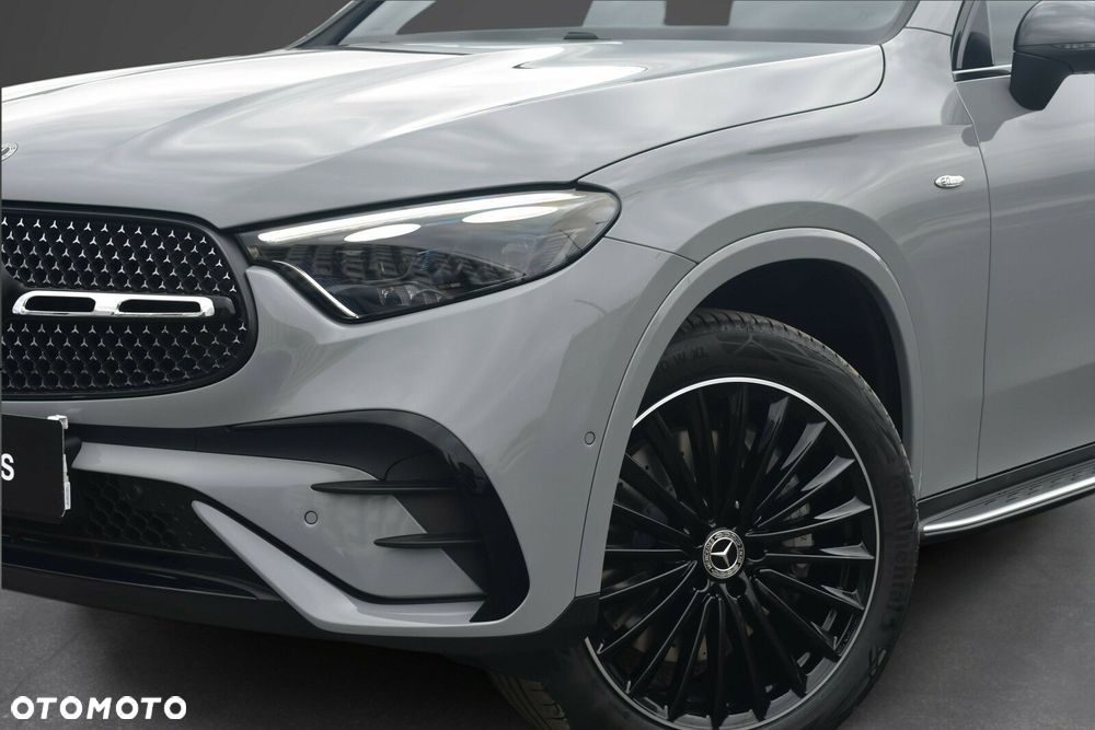 Mercedes-Benz GLC - 12