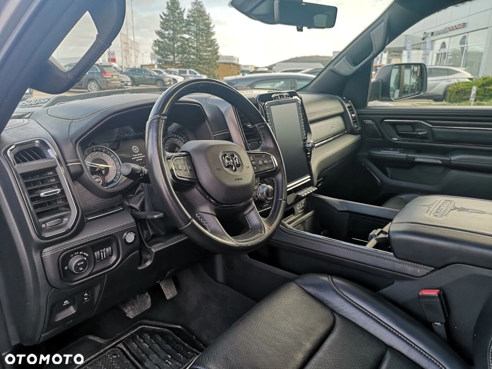 RAM 1500 - 10