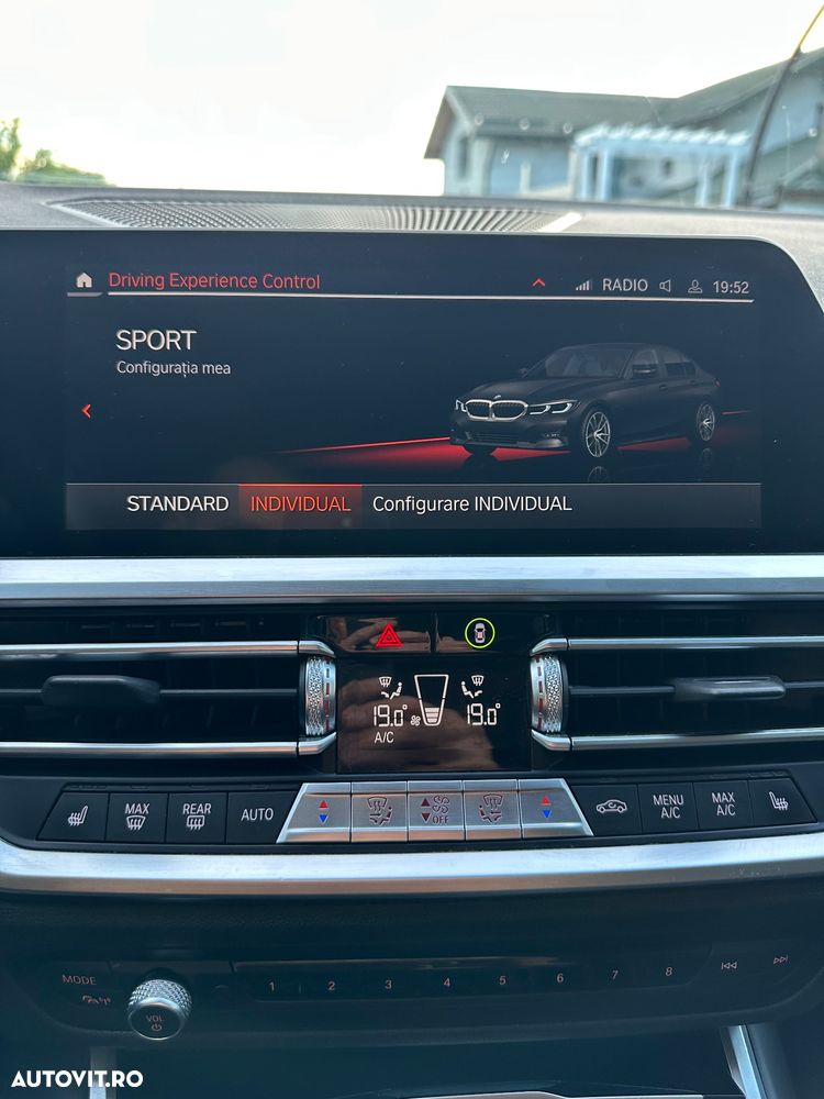 BMW Seria 3 320d Aut. xDrive Sport Line - 23