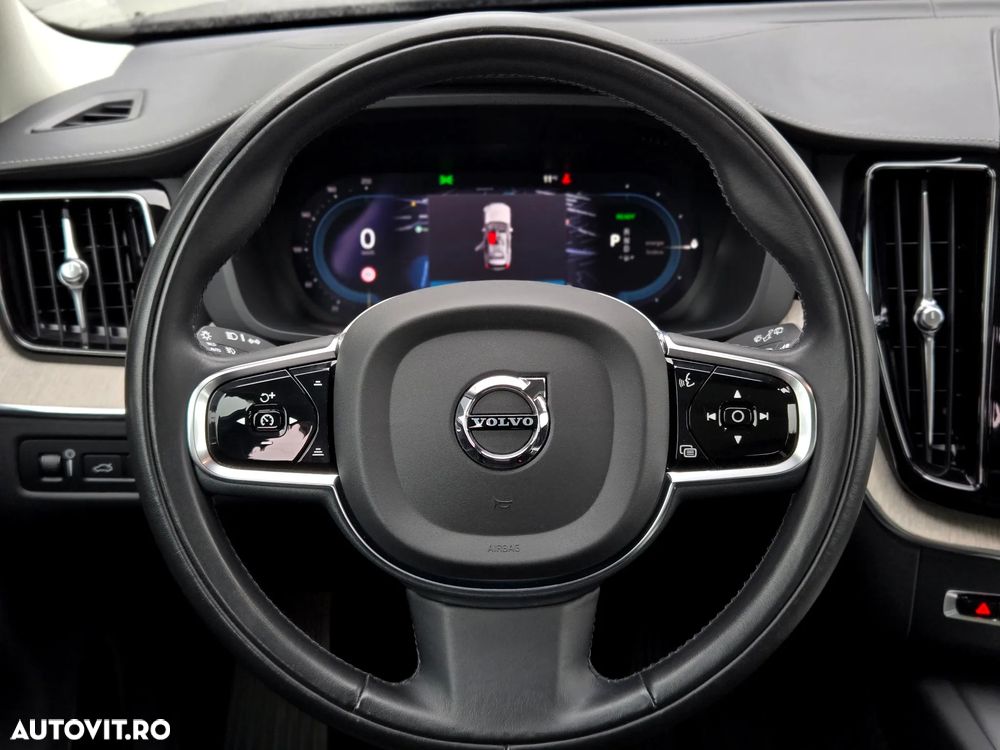 Volvo XC 60 T6 AWD Recharge Geartronic Inscription Expression - 21