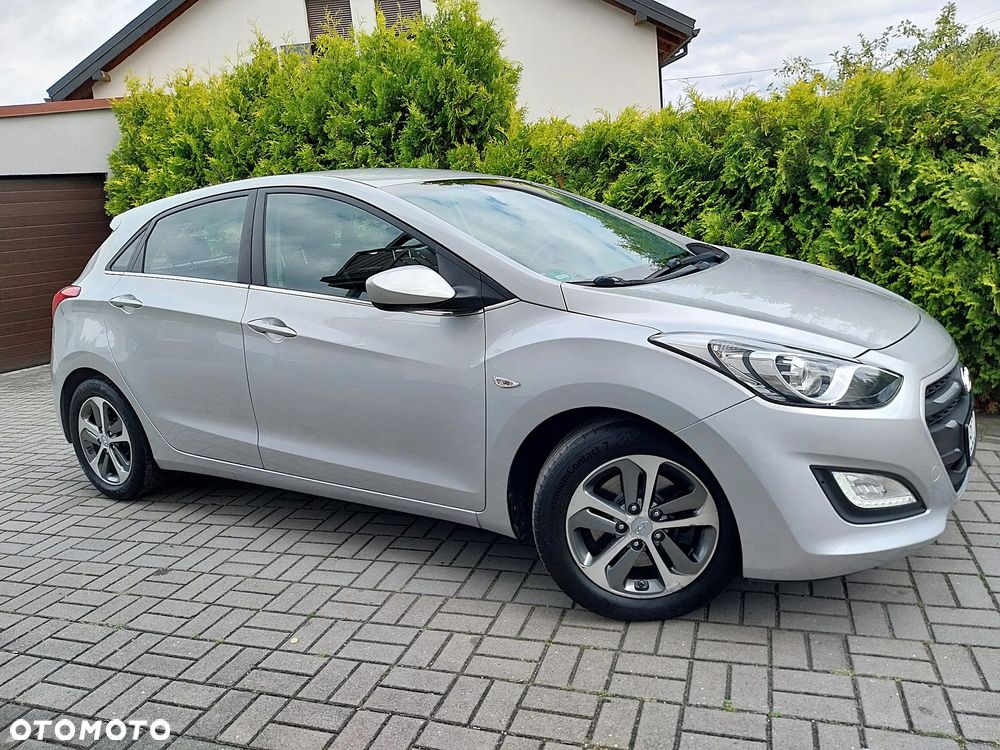 Hyundai i30 1.6 Automatik Style - 28