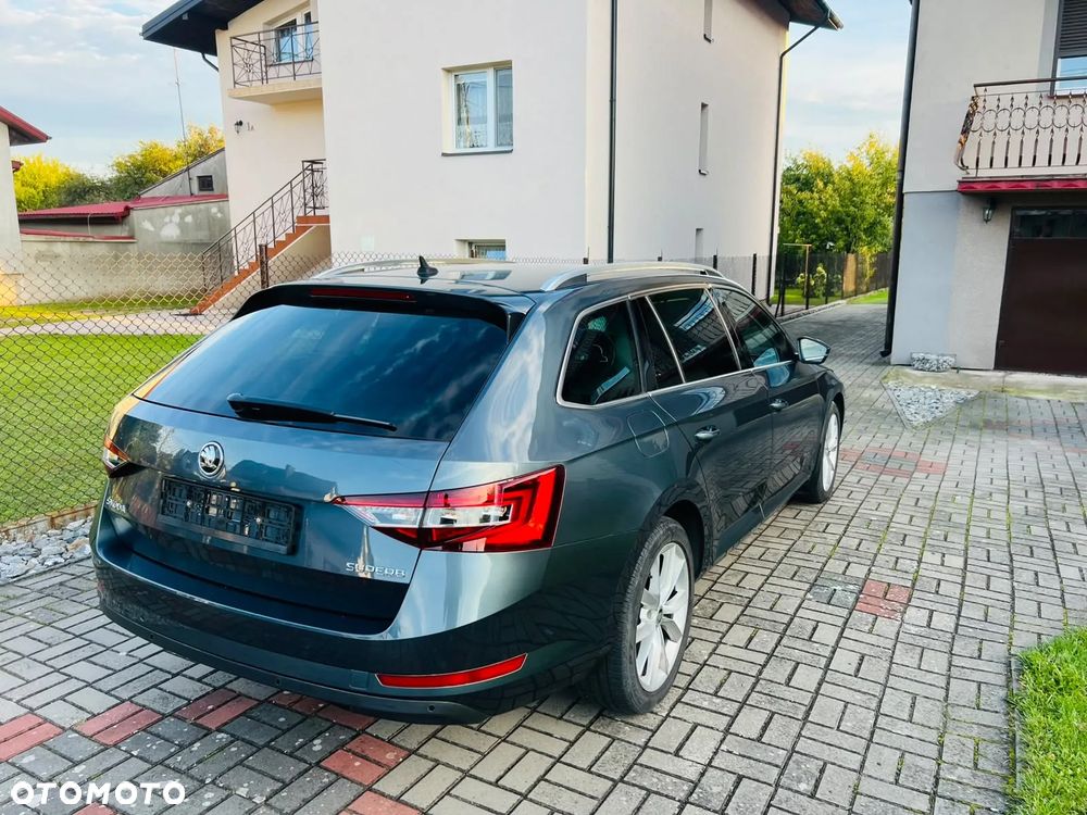 Skoda Superb 1.5 TSI DSG Sportline - 11