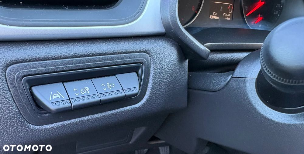 Renault Captur - 13