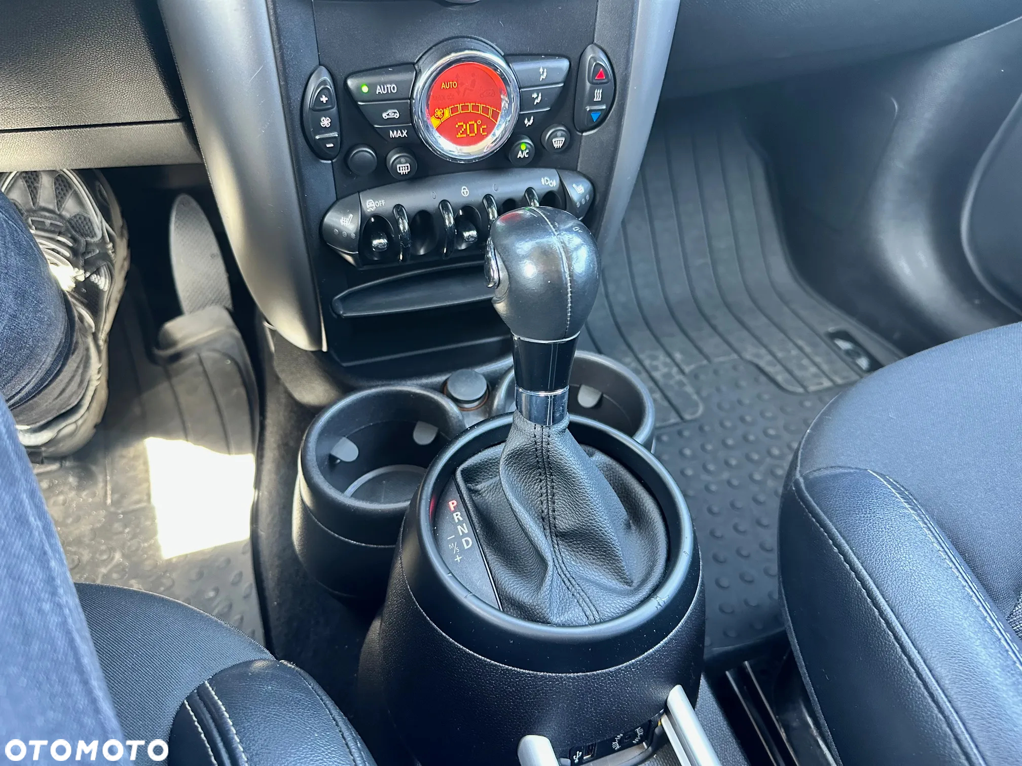 MINI Countryman Cooper D ALL4 - 14