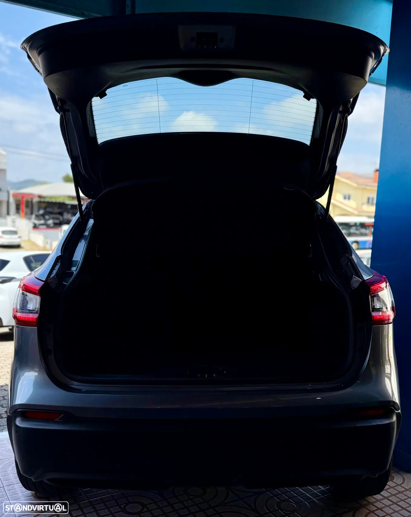 Nissan Qashqai 1.5 dCi N-Connecta - 27