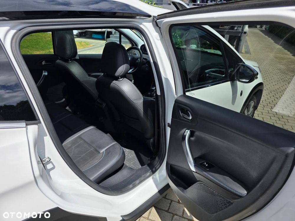 Peugeot 2008 1.2 Pure Tech Crossway S&S EAT6 - 24