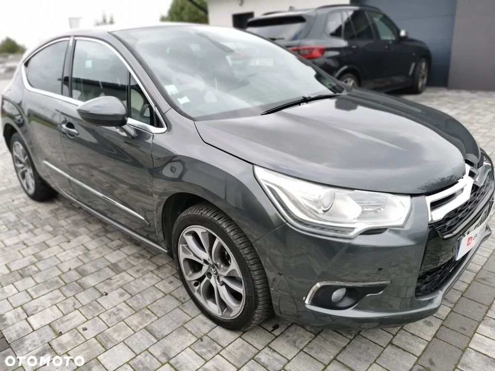 Citroën DS4 HDi 165 SoChic - 4