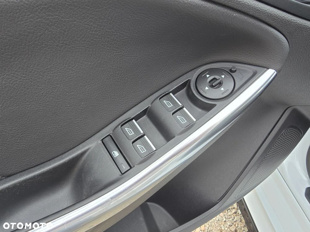 Ford Focus - 28