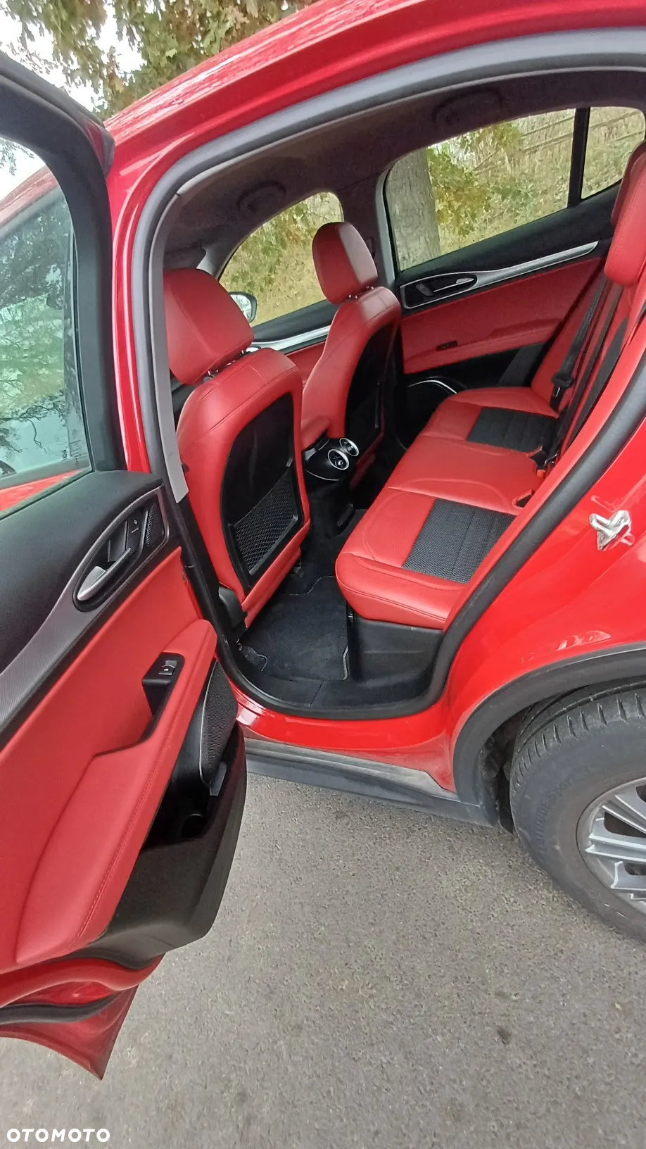 Alfa Romeo Stelvio - 11