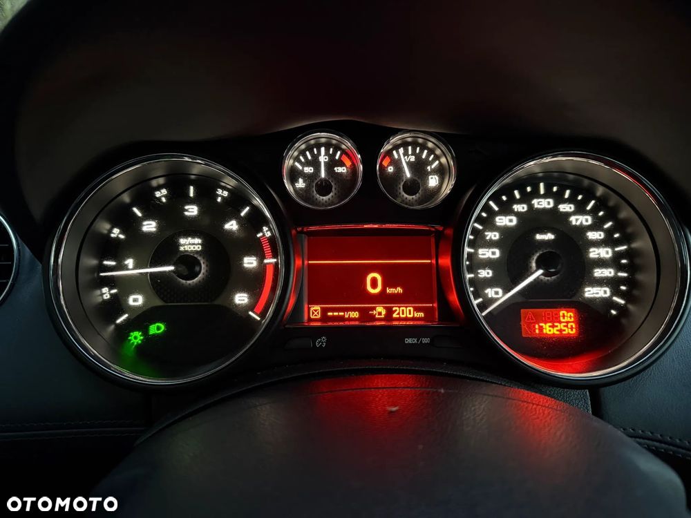 Peugeot RCZ 2.0 HDi FAP 165 - 40