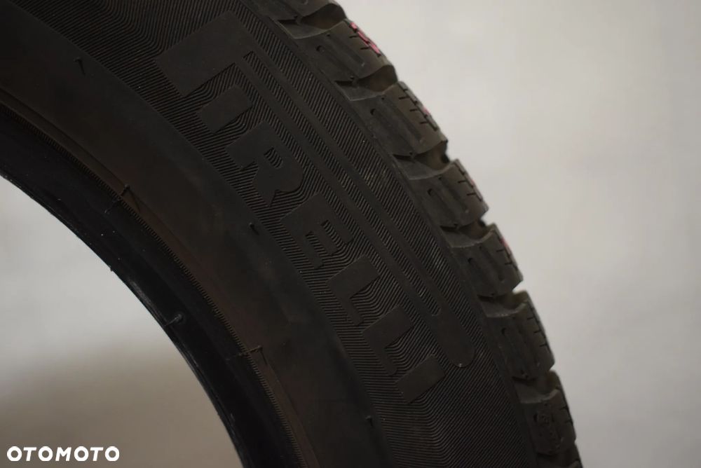 R17 215/55 Pirelli Sottozero 3 Seal Inside - 6
