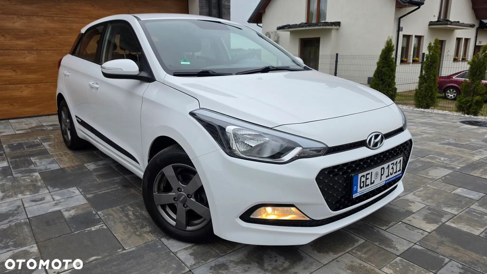 Hyundai i20 1.2 Intro Edition - 24