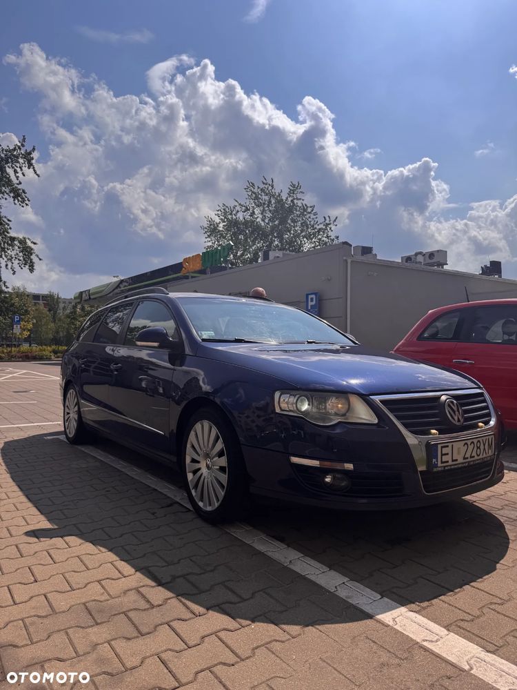 Volkswagen Passat 2.0 TDI DPF DSG 4Motion Comfortline - 2