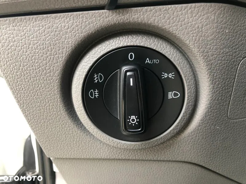 Volkswagen CRAFTER MOC177KM WZMOCNIONY DMC3.5t. HAK-3t. SORTIMO ZABUDOWA INST.230V DRZWI 270' - 18