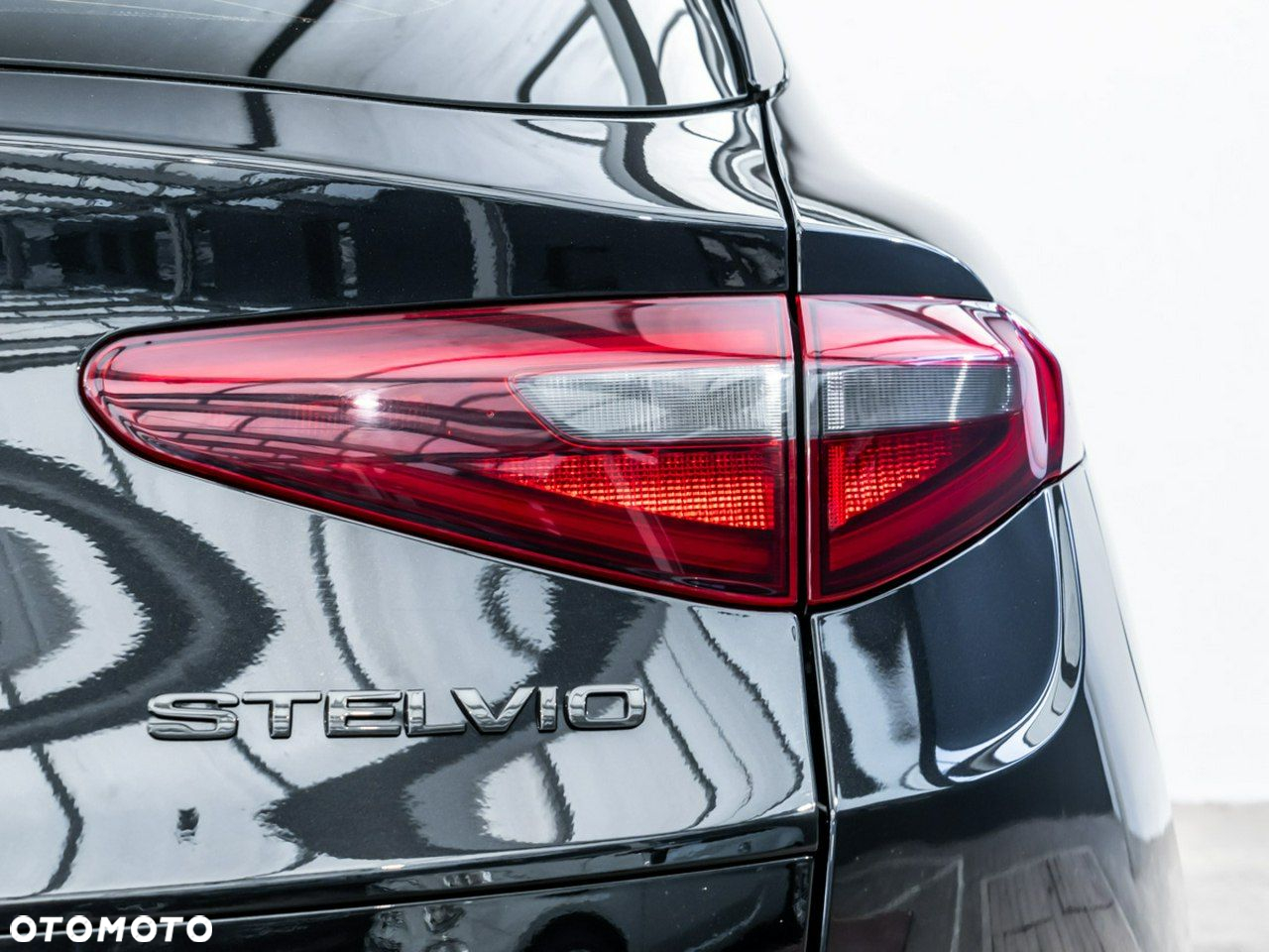 Alfa Romeo Stelvio - 11