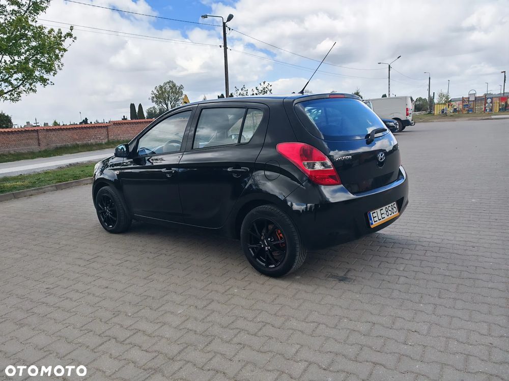 Hyundai i20 1.2 Classic + - 5