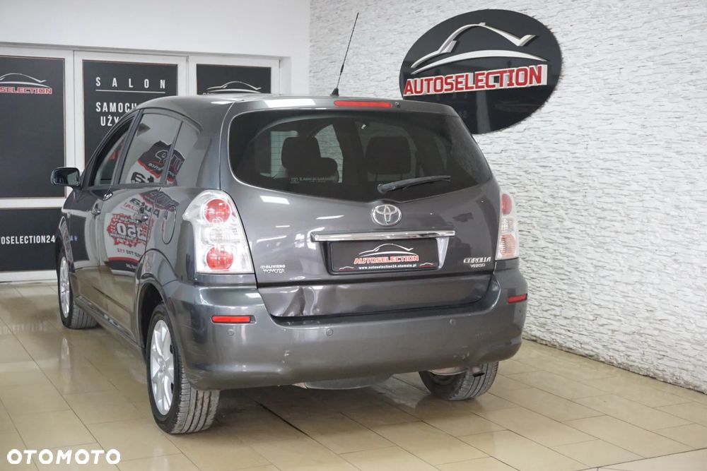 Toyota Corolla Verso 1.6 Luna - 4