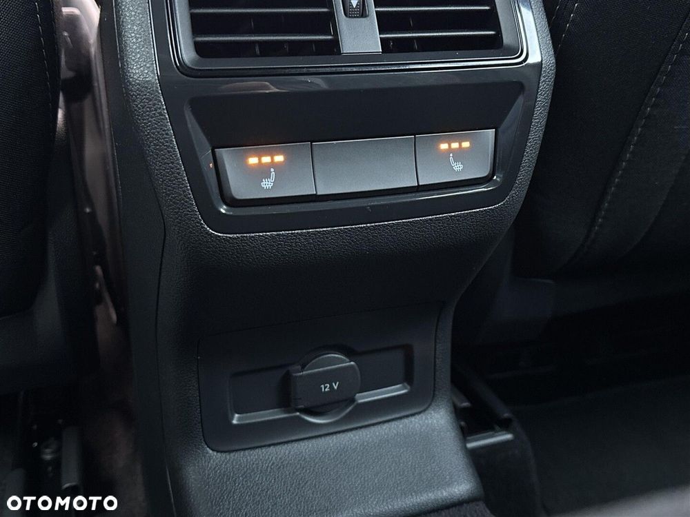 Skoda Karoq 1.5 TSI ACT Sportline DSG - 30