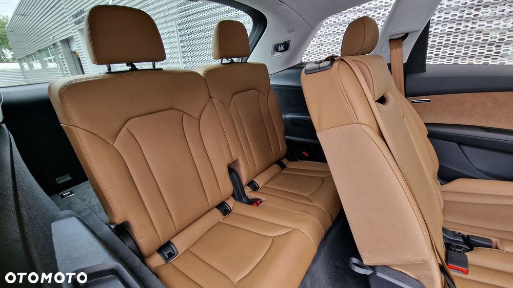 Audi Q7 - 9