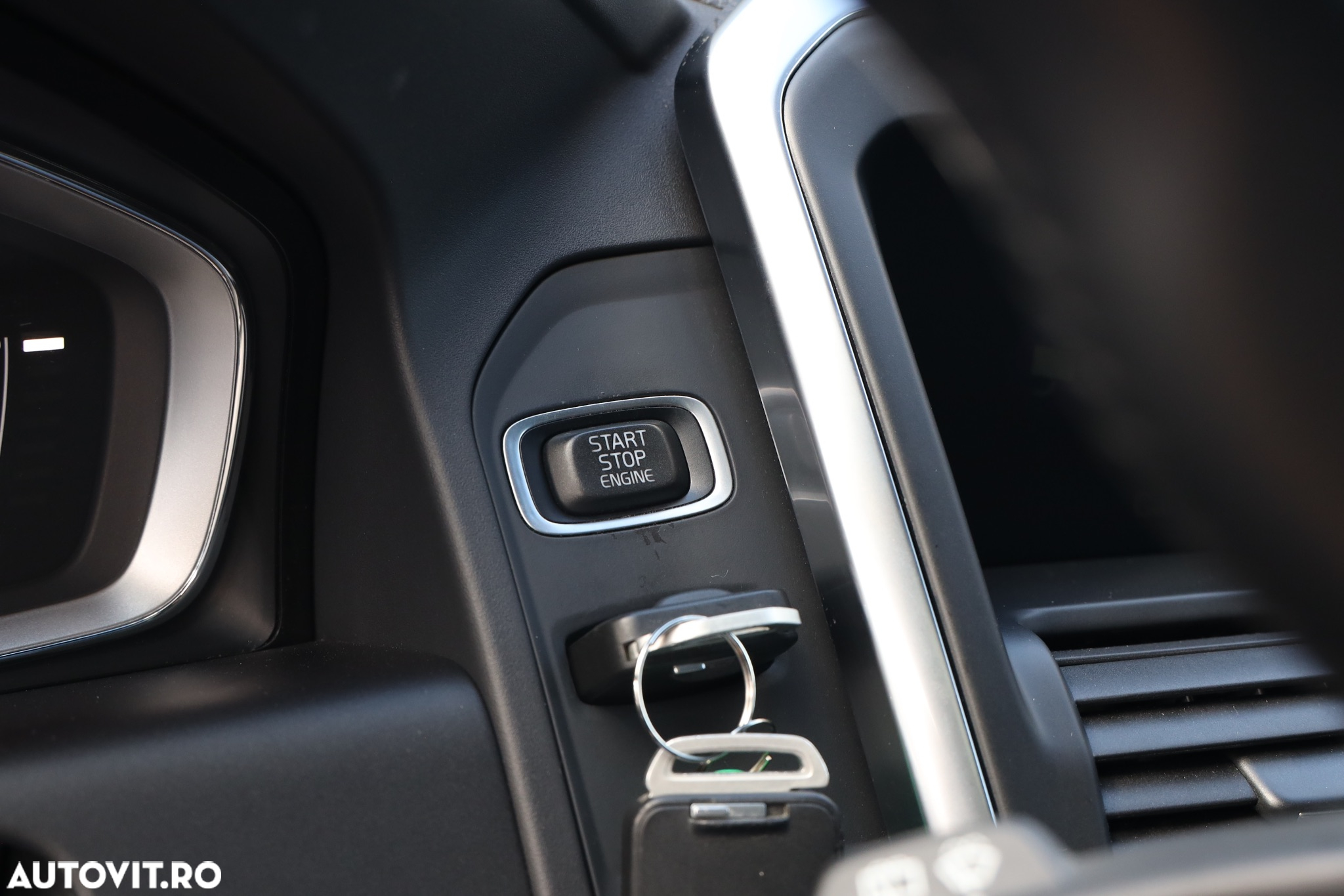 Volvo XC 60 D4 Geartronic Momentum - 22