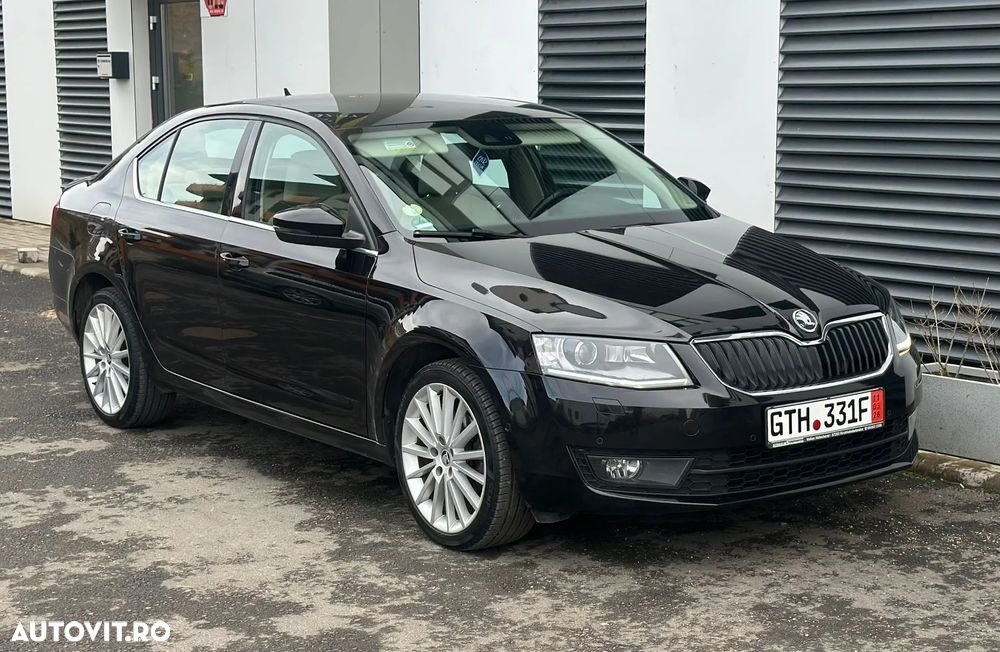 Skoda Octavia 2.0 TDI Green tec DSG Elegance - 1