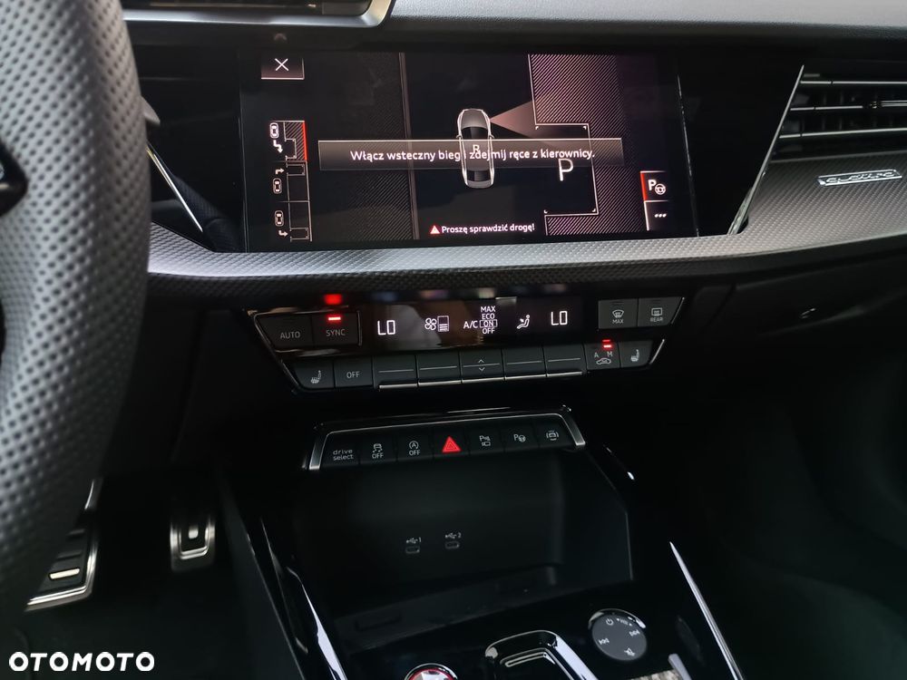Audi RS3 Limousine - 15