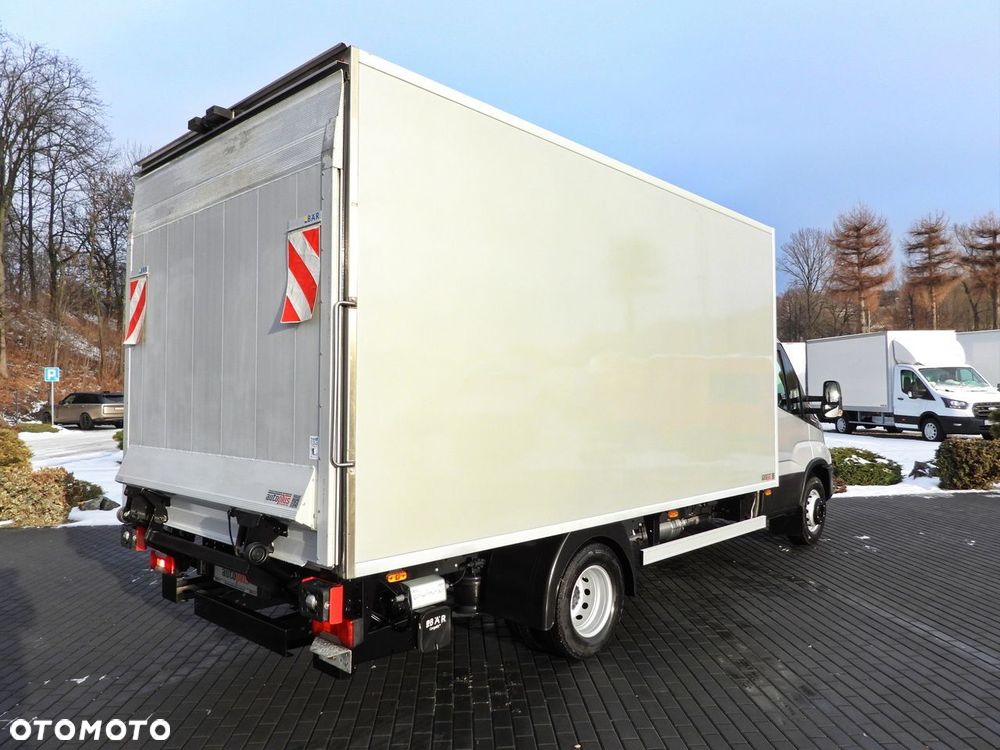 Iveco DAILY 72C18 CHŁODNIA KONTENER -10*C WINDA 9 PALET ZASILANIE 230V TEMPOMAT NAWIGACJA PNEUMATYKA AUTOMAT HI-MATIC BLIŹNIACZE KOŁA KLIMATYZACJA  180KM - 4