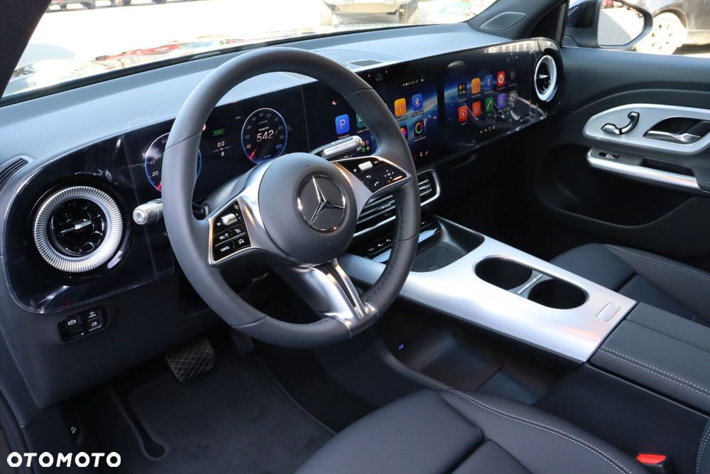 Mercedes-Benz GLB - 8