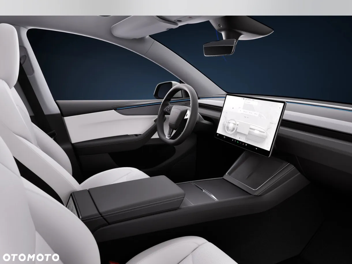 Tesla Y Long Range AWD - 21