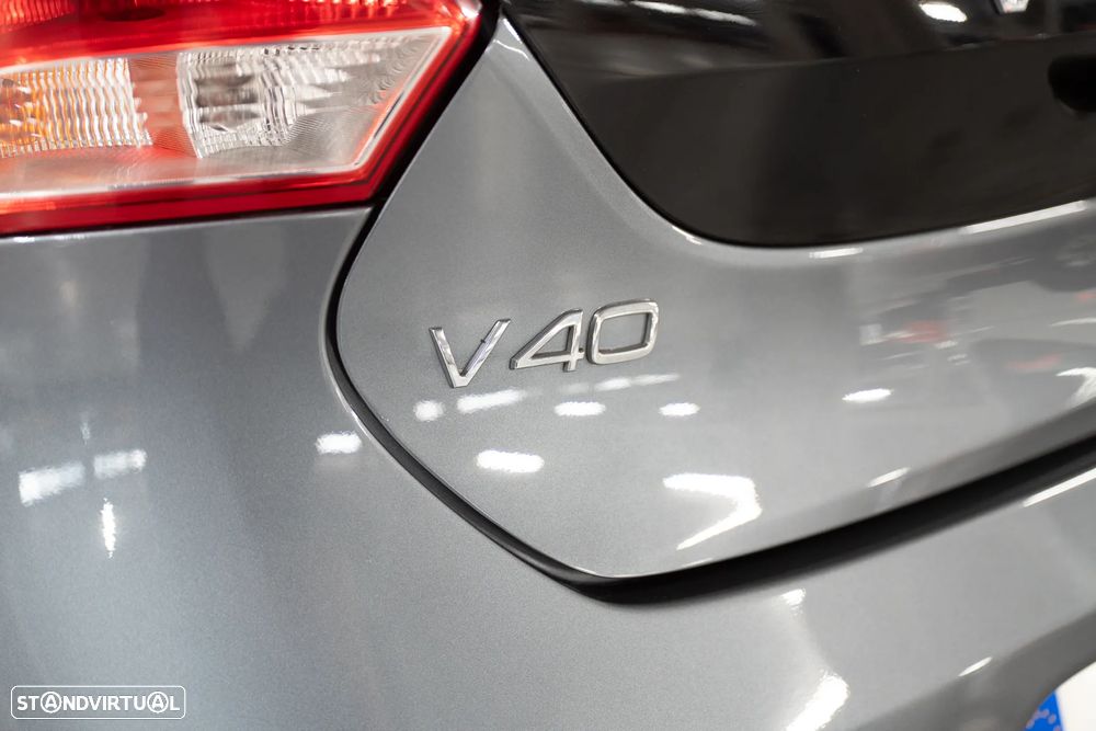 Volvo V40 2.0 D2 Kinetic Geartronic - 11