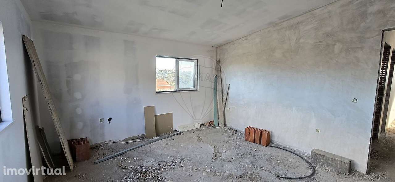 Moradia T2 para venda - Grande imagem: 3/36