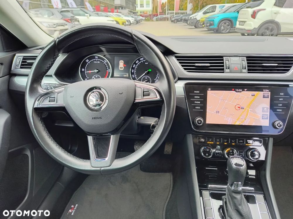 Skoda Superb 2.0 TDI Ambition DSG - 20