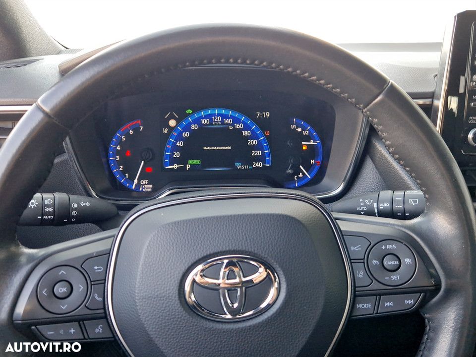 Toyota Corolla - 17