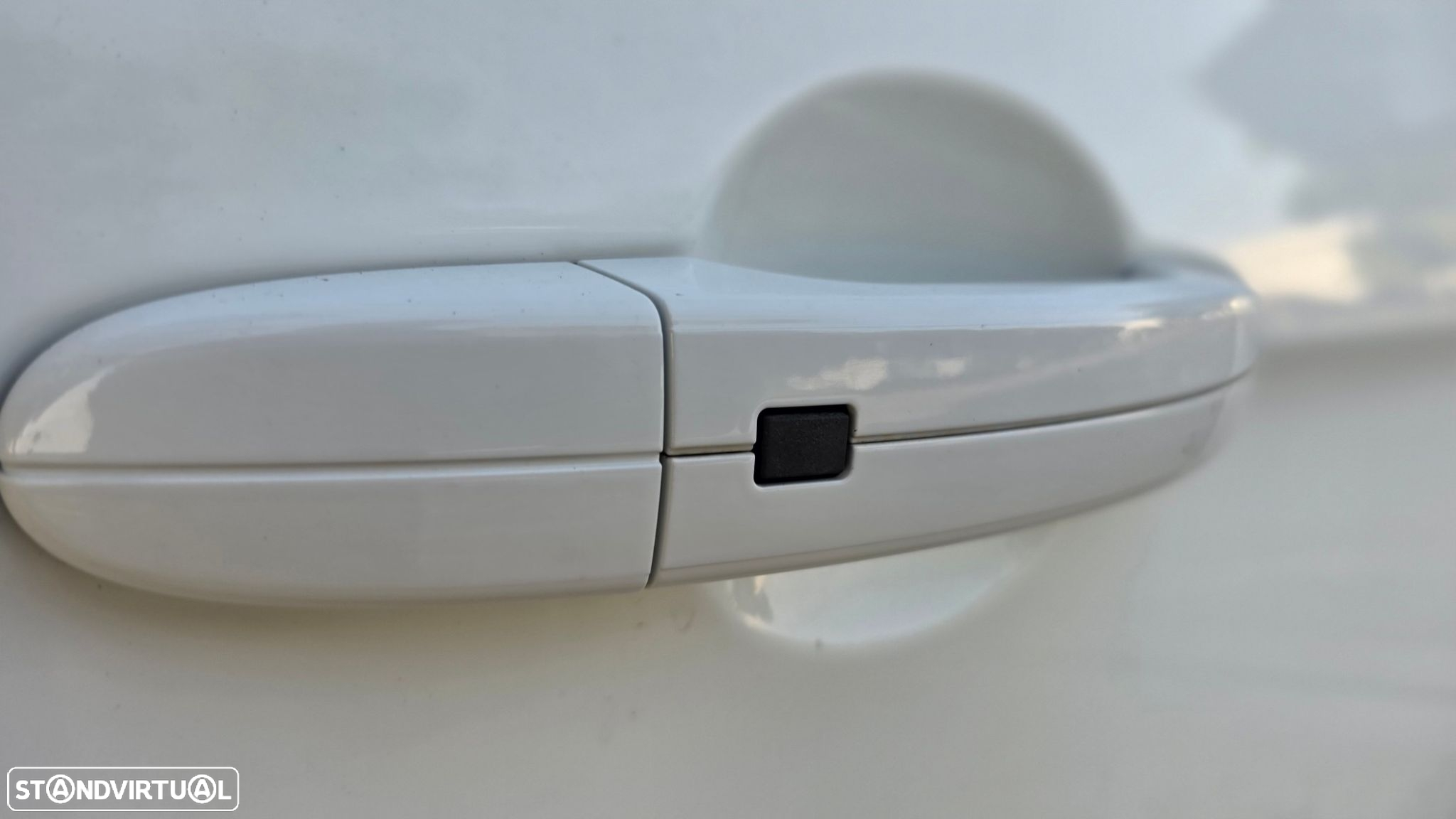 Ford S-Max 2.0 TDCi Titanium 7L - 37