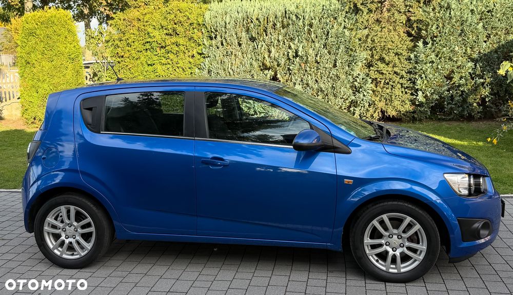 Chevrolet Aveo 1.6 LTZ S/S - 19