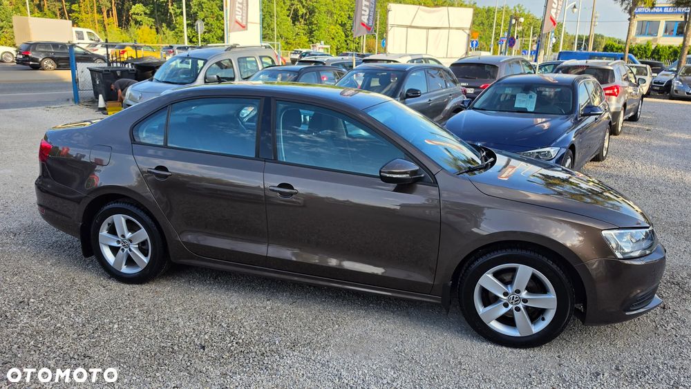 Volkswagen Jetta 1.2 TSI Comfortline Perfectline - 10
