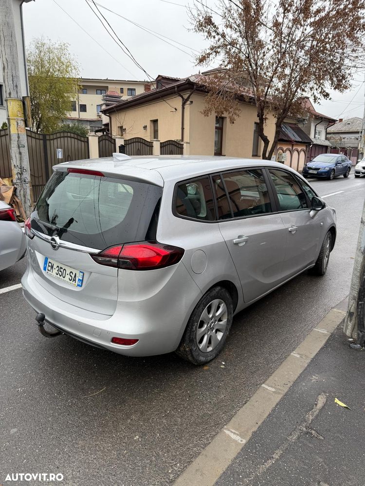 Opel Zafira - 3