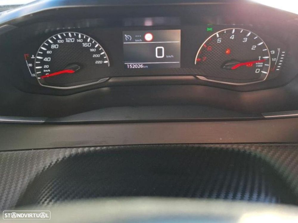 Peugeot 2008 - 5