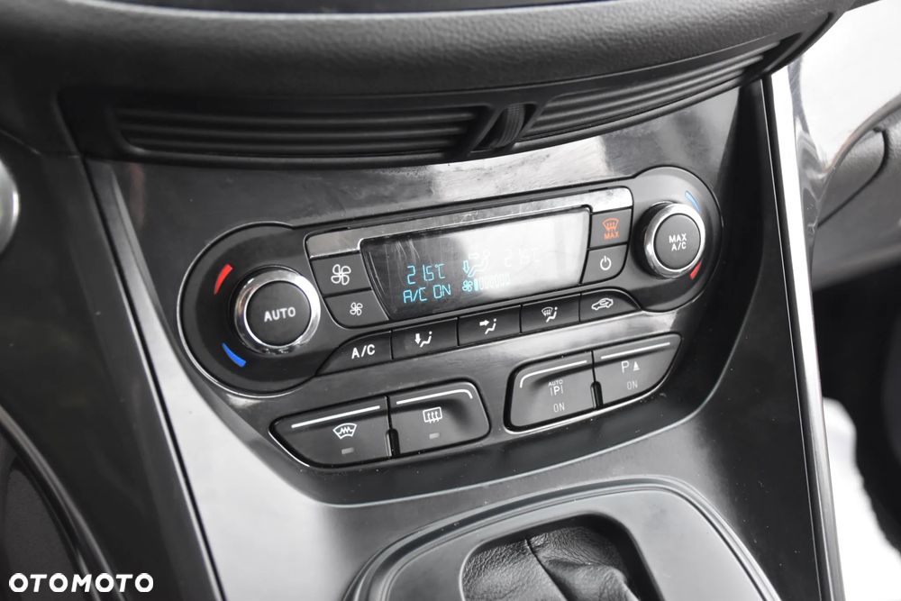 Ford Kuga ver-2-0-tdci-4x4-titanium - 22