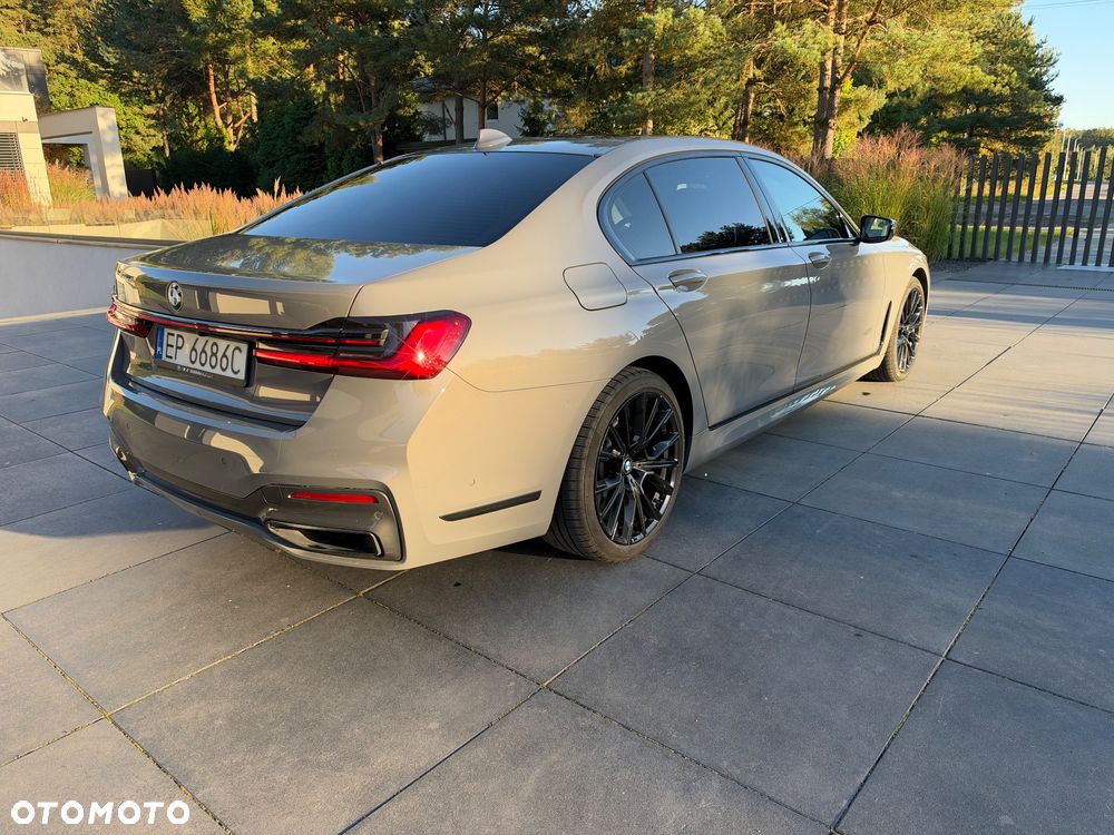 BMW Seria 7 730Ld xDrive mHEV sport - 6