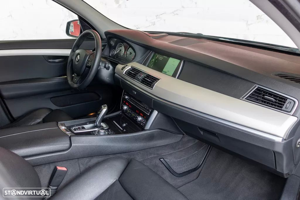 BMW 520 Gran Turismo d - 21