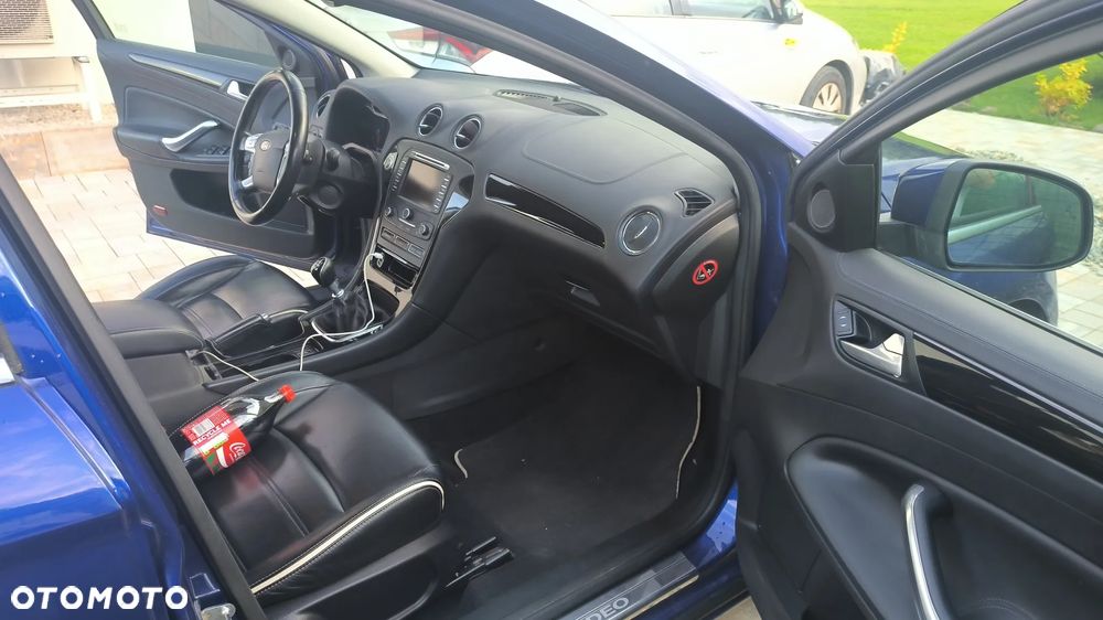 Ford Mondeo 2.0 TDCi Titanium - 16