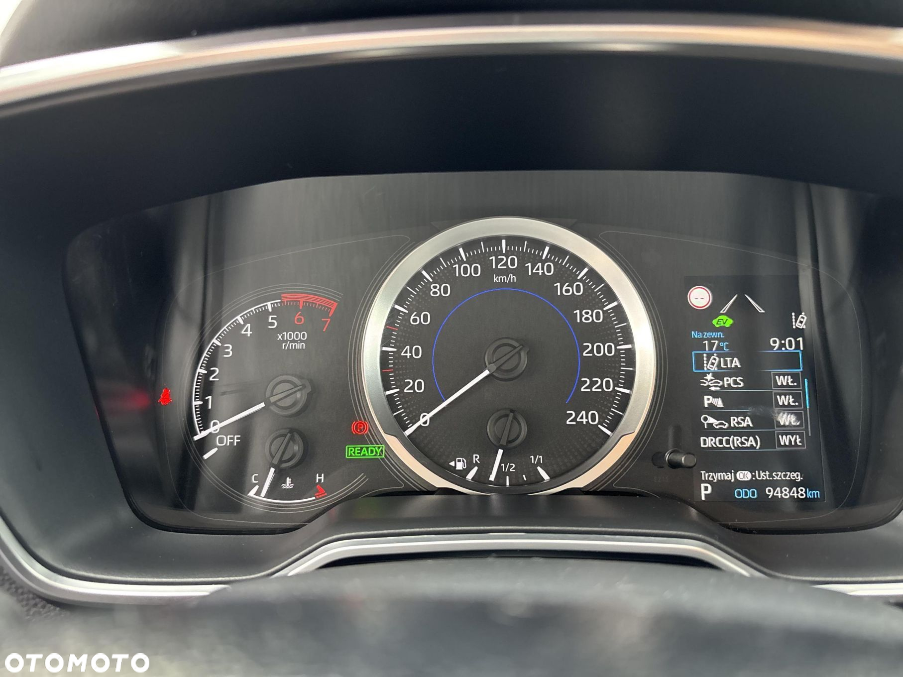Toyota Corolla 1.8 Hybrid Comfort - 12