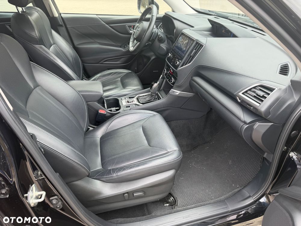 Subaru Forester 2.0i-L Platinum (EyeSight) Lineartronic - 12