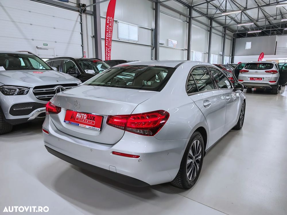 Mercedes-Benz A 180 d Sedan 7G-DCT - 5