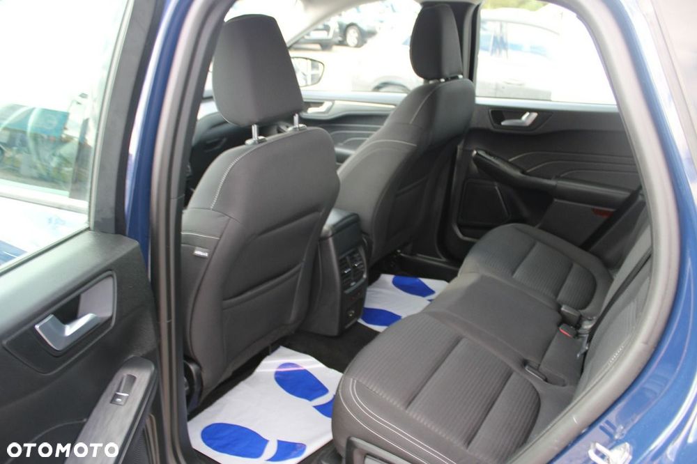 Ford Kuga - 17