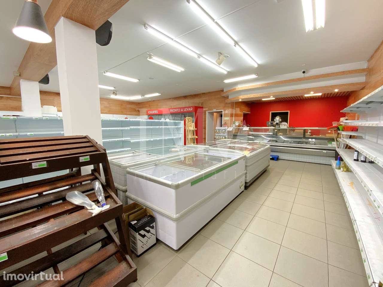 Trespasse de Supermercado Equipado - Merelim S. Paio, Braga - Grande imagem: 3/18