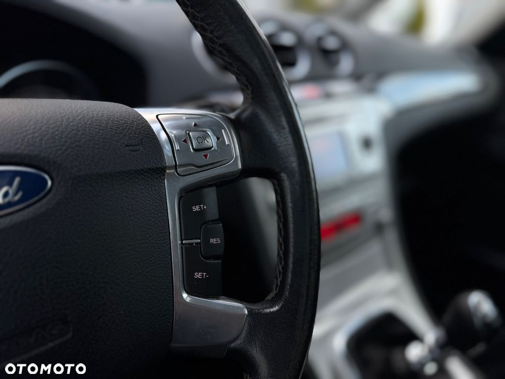 Ford Galaxy 2.0 TDCi Titanium - 27